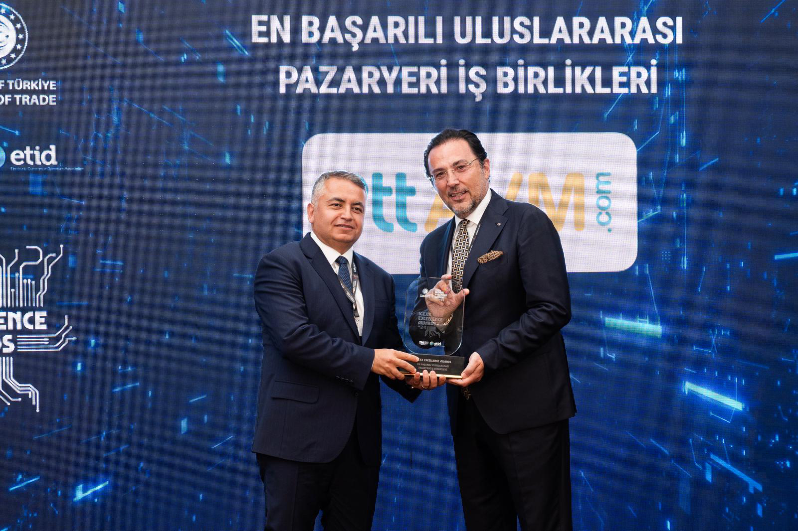 PttAVM’ye ‘En Başarılı Uluslararası Pazaryeri İş Birlikleri’ Ödülü